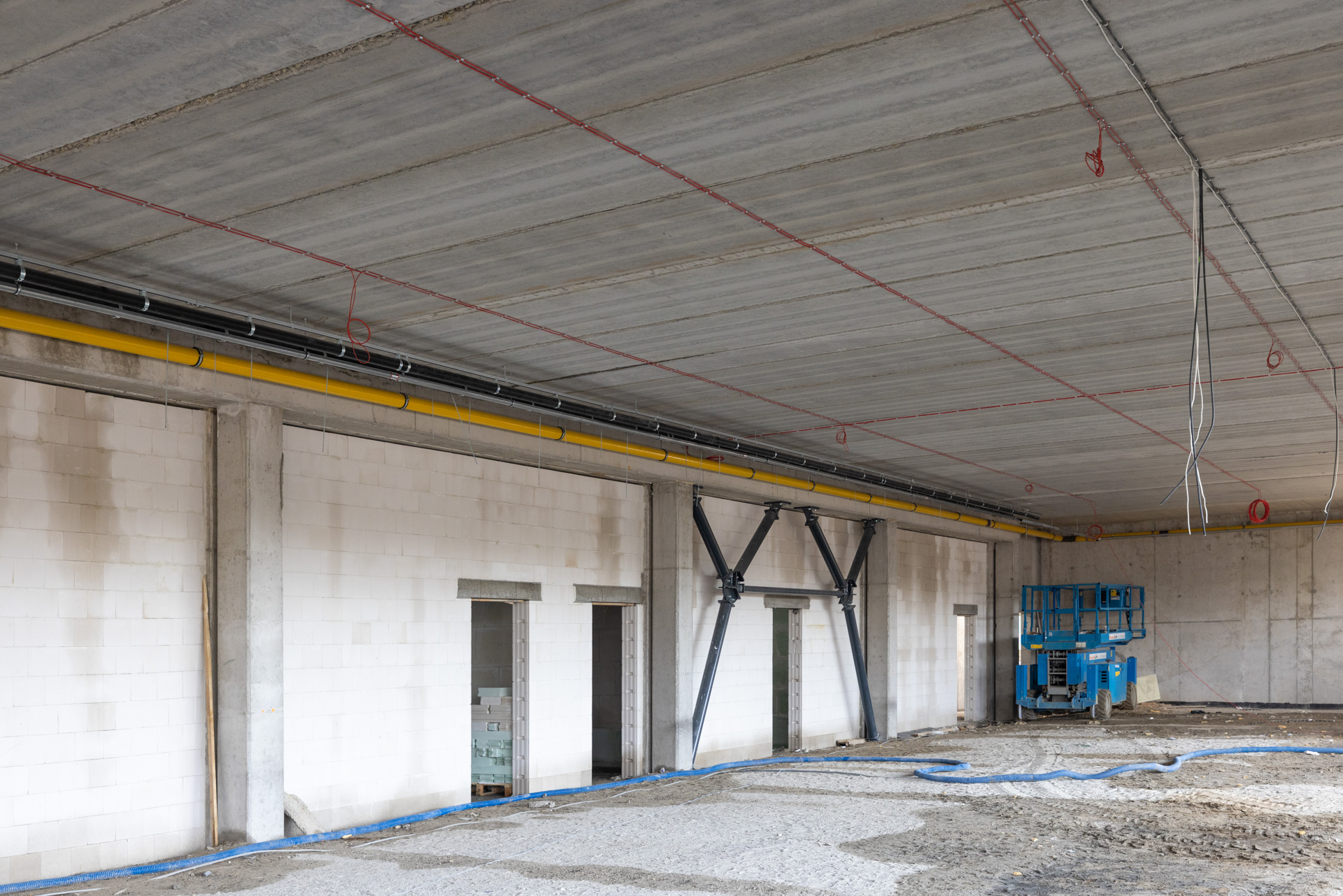 Betonowe prefabrykaty na budowę hali sportowej we Wrocławiu