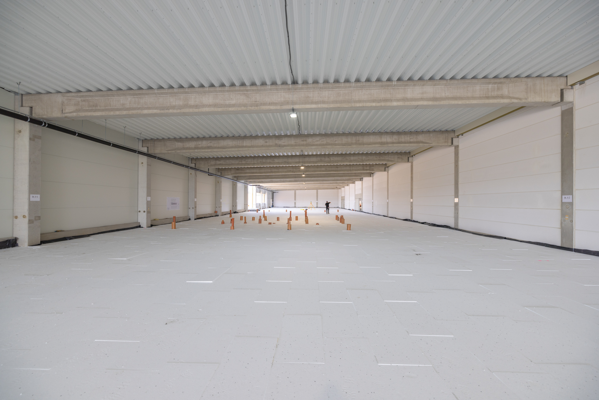 Hala przemysłowa Wykroty 