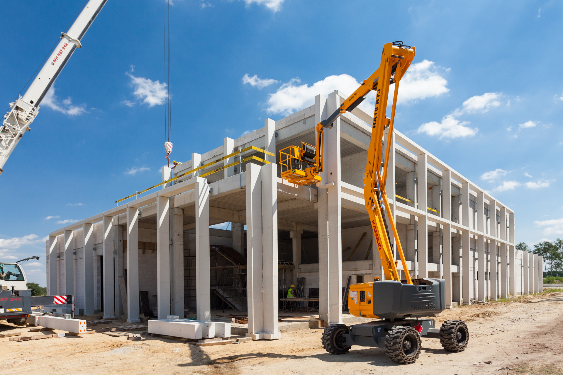 Zakład produkcyjny z zapleczem biurowym Rojów 