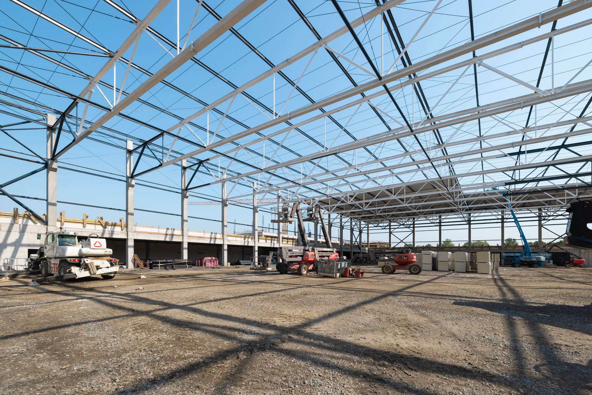 Betonowe prefabrykaty na budowę hali sportowej we Wrocławiu