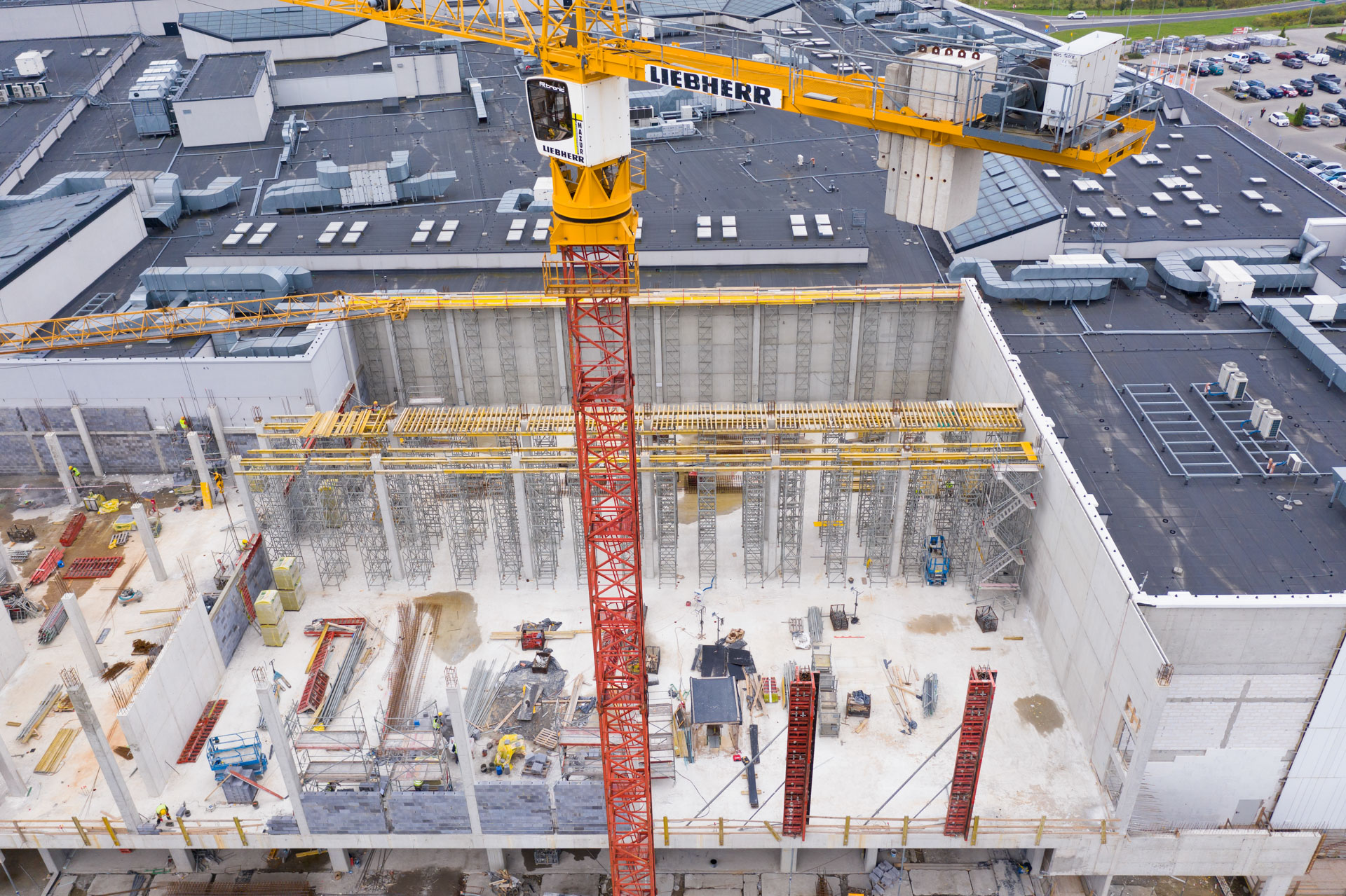 Rozbudowa centrum usługowo-handlowego w Tychach – z zastosowaniem ścian zespolonych