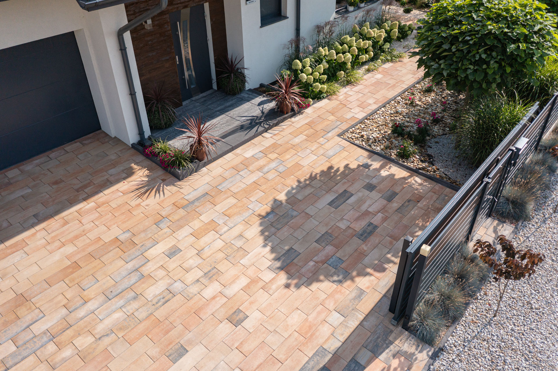 Podjazd z kostki brukowej Pianola