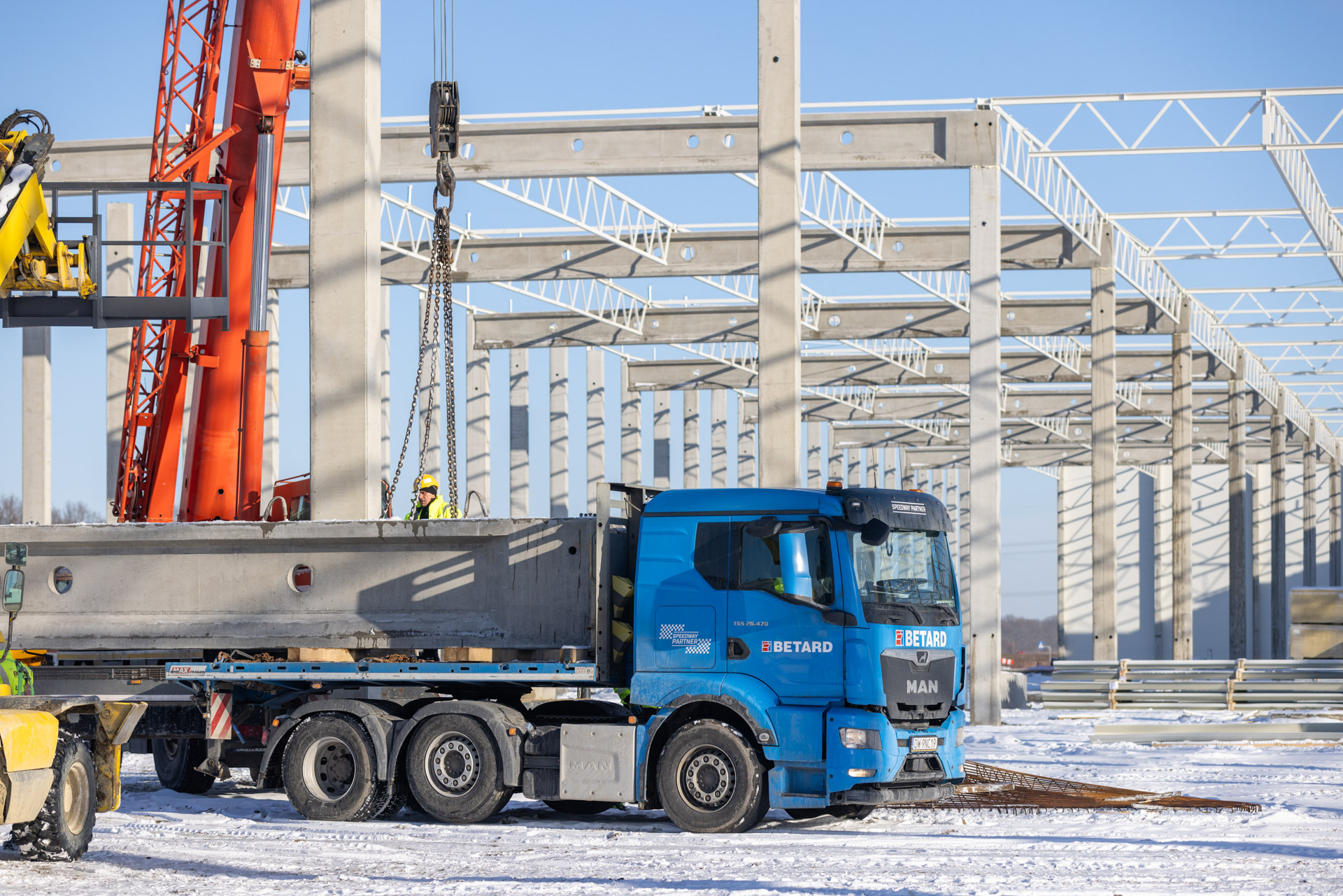Konstrukcja prefabrykowana centrum logistycznego Hillwood & LCube Wrocław East - Dobrzykowice