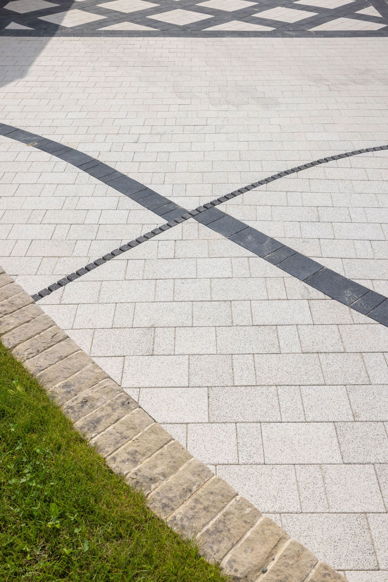 Nawierzchnia z kostki brukowej Elementos