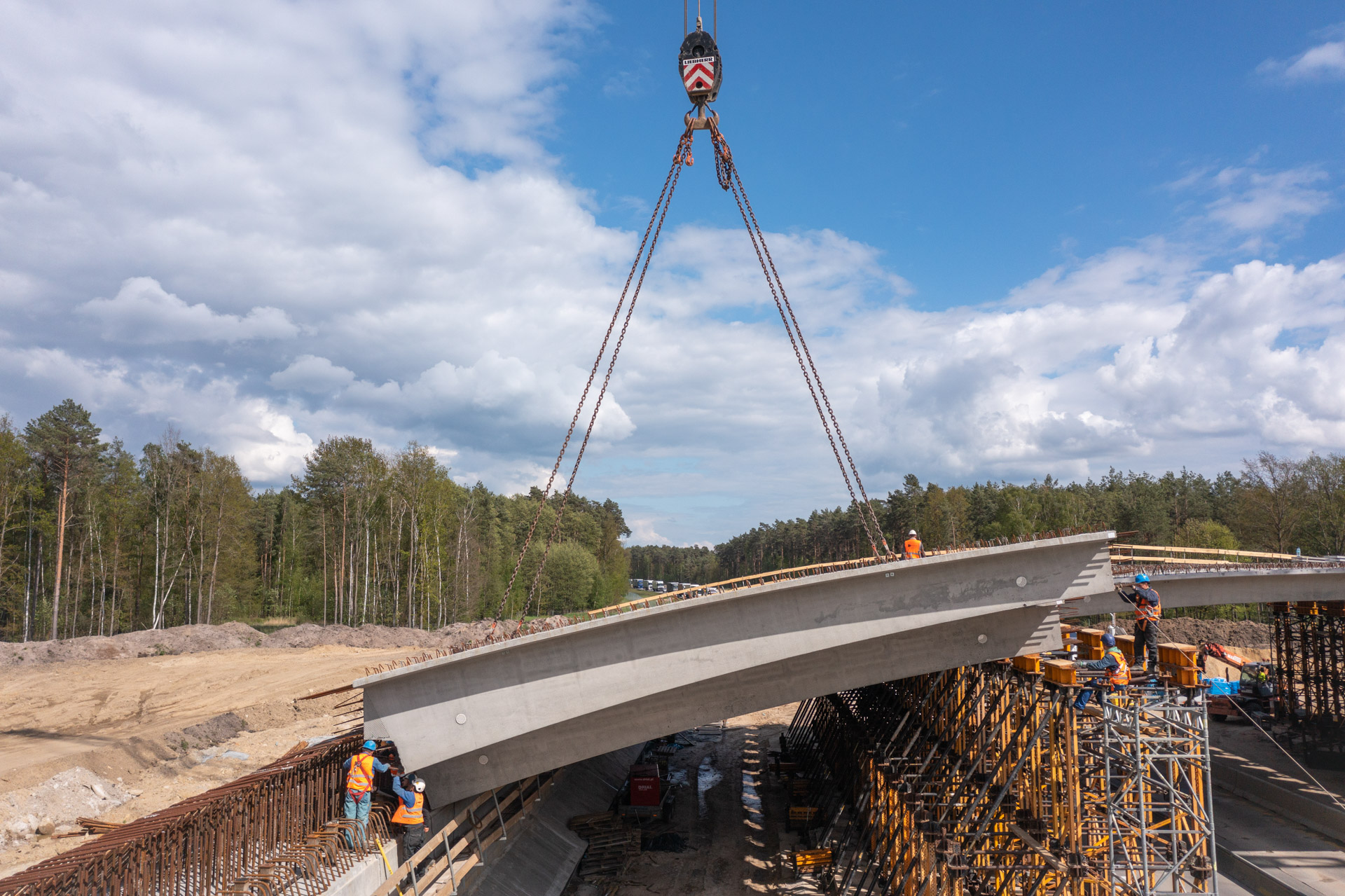 Budowa autostrady A18 
