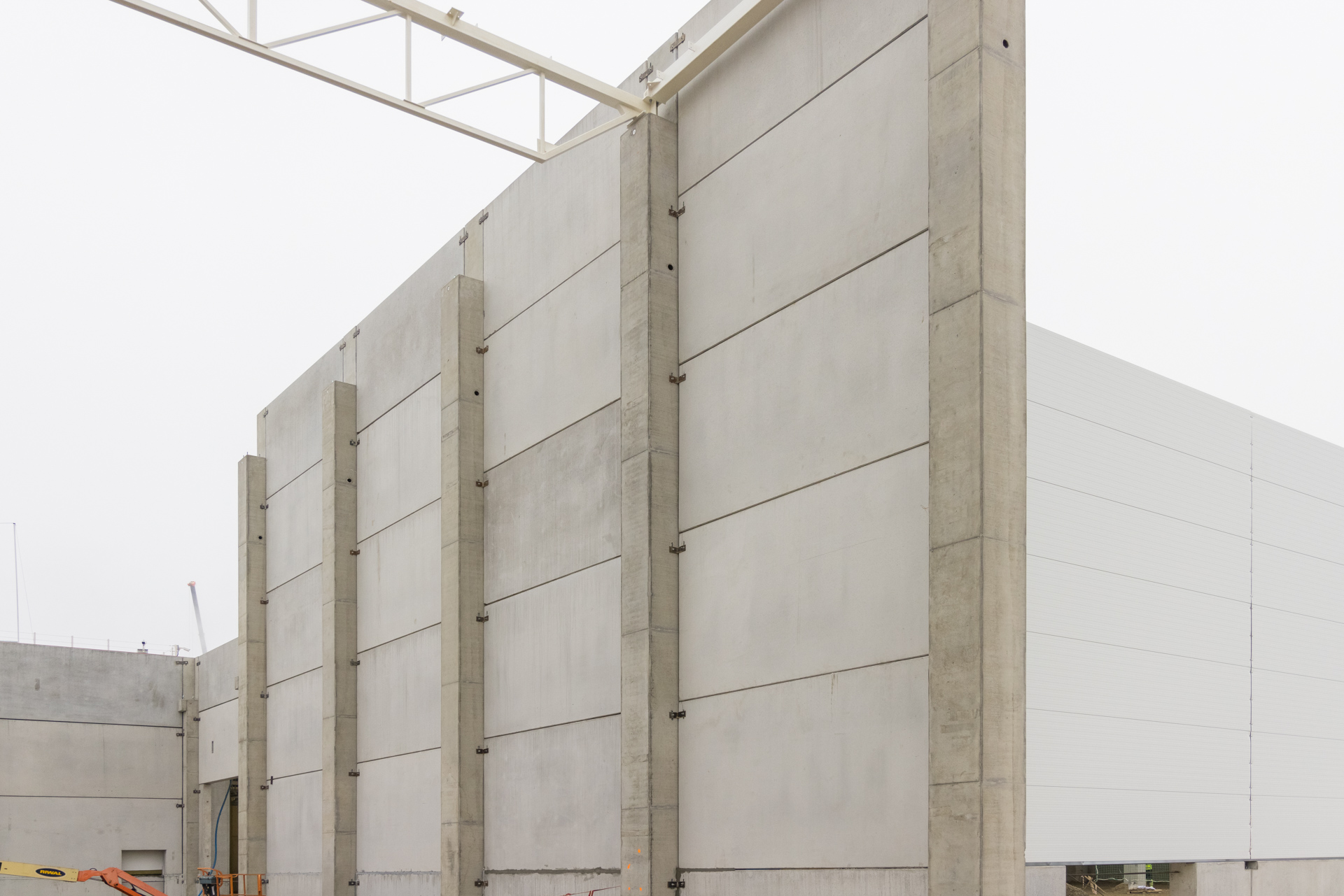 Budowa zakładu produkcyjnego z prefabrykatów betonowych