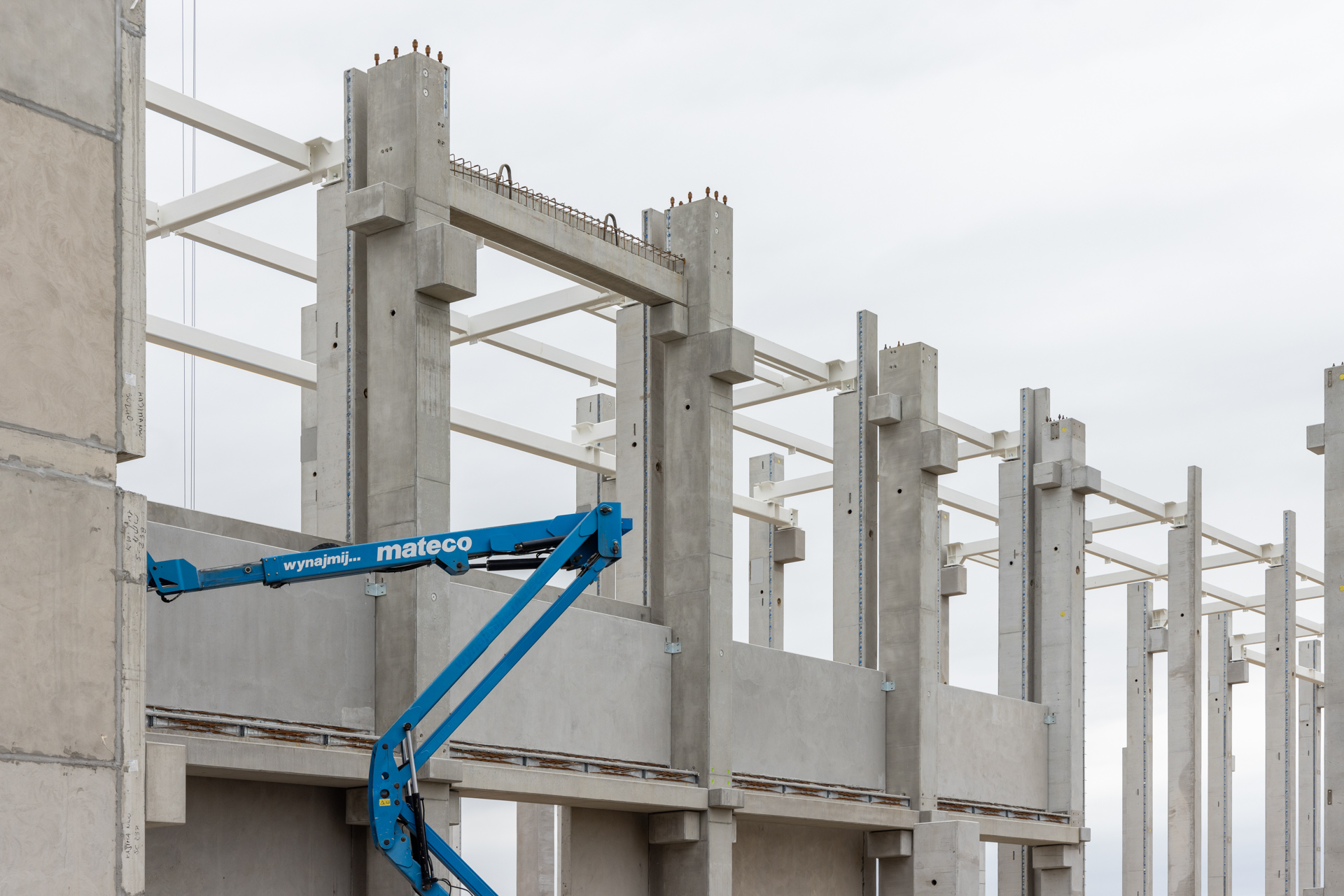 Budowa zakładu produkcyjnego z prefabrykatów betonowych