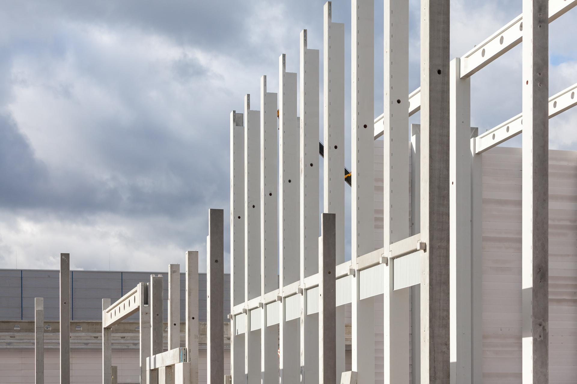 Konstrukcja hali z prefabrykatów betonowych